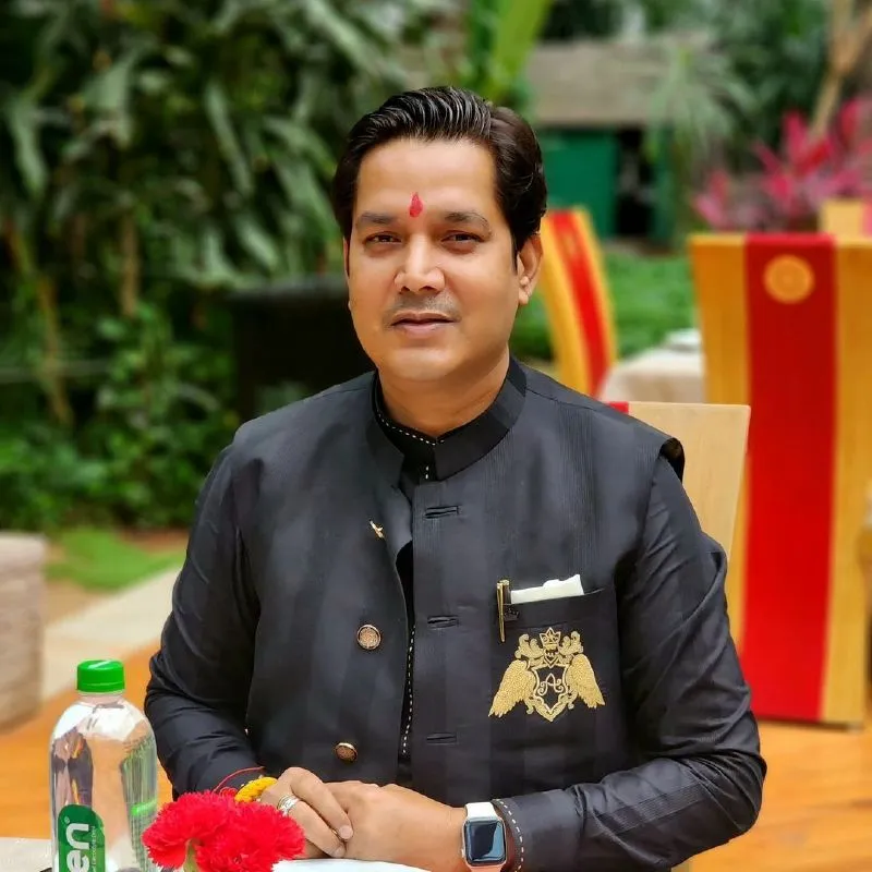 Dr. Acharya Vinod Kumar Ojha