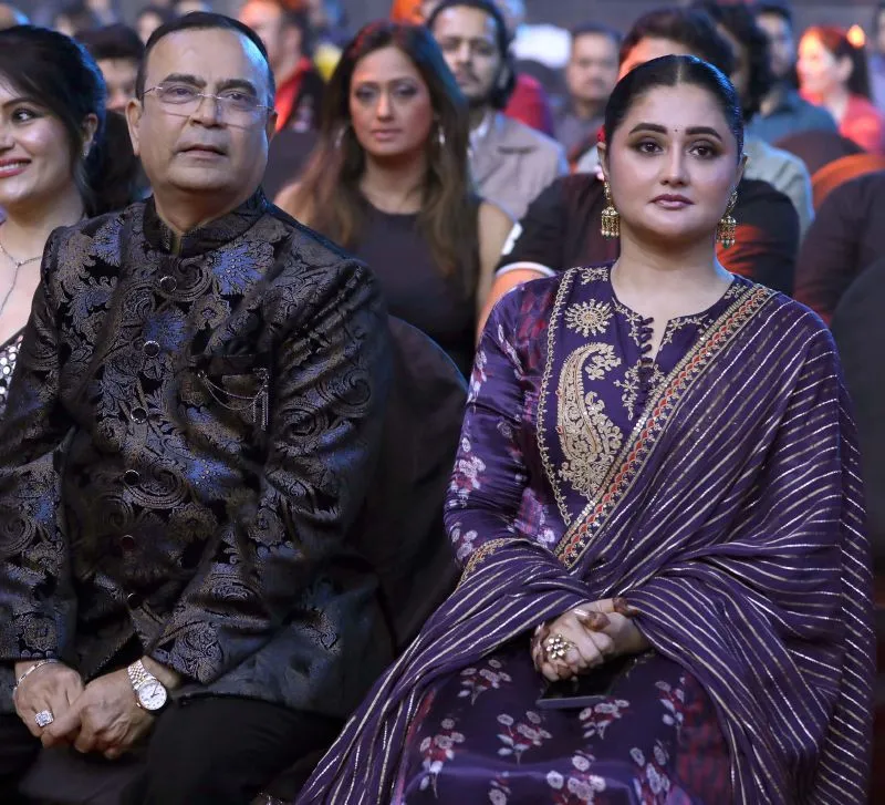 Dr. Yogesh Lakhani & Rashmi Desai