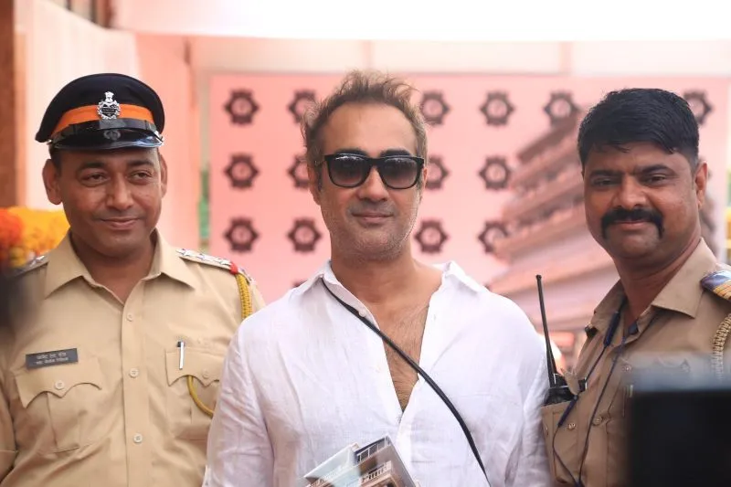 Ranvir Shorey poses with local Police Officers