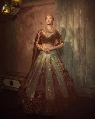 Giorgia Andriani Exudes 'Maharani' 