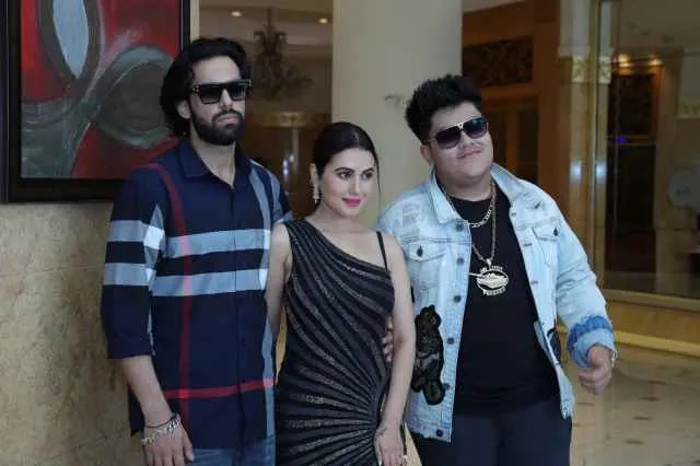 Hum Tumhein Chahte Hain