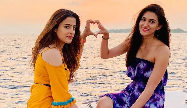 Kriti Sanon and her sister Nupur Sanon