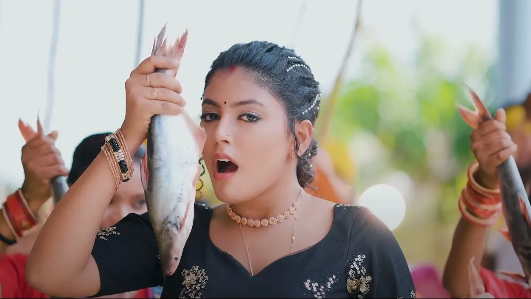 Mahi Srivastava song "Machhari Banaibo"
