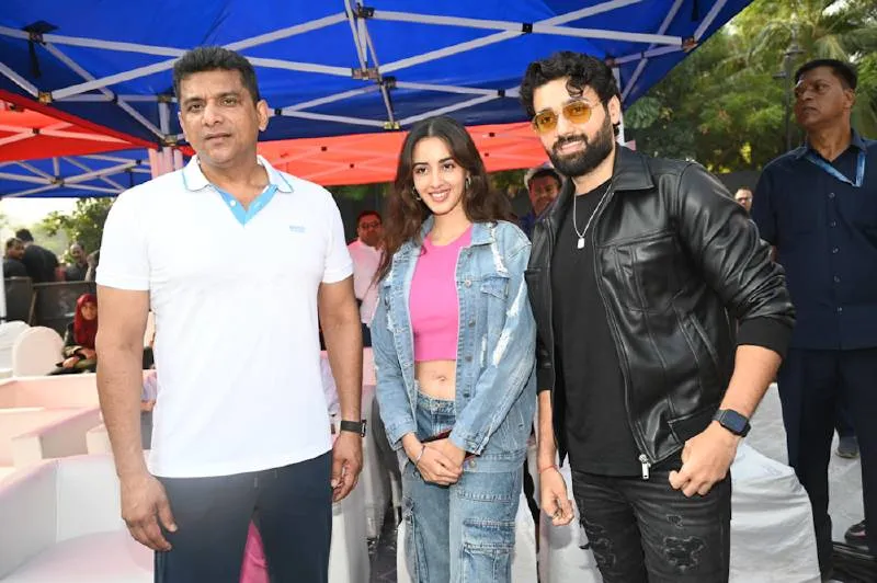 Aslam Shaikh With Simrat Kaur & Utkarsh Sharma