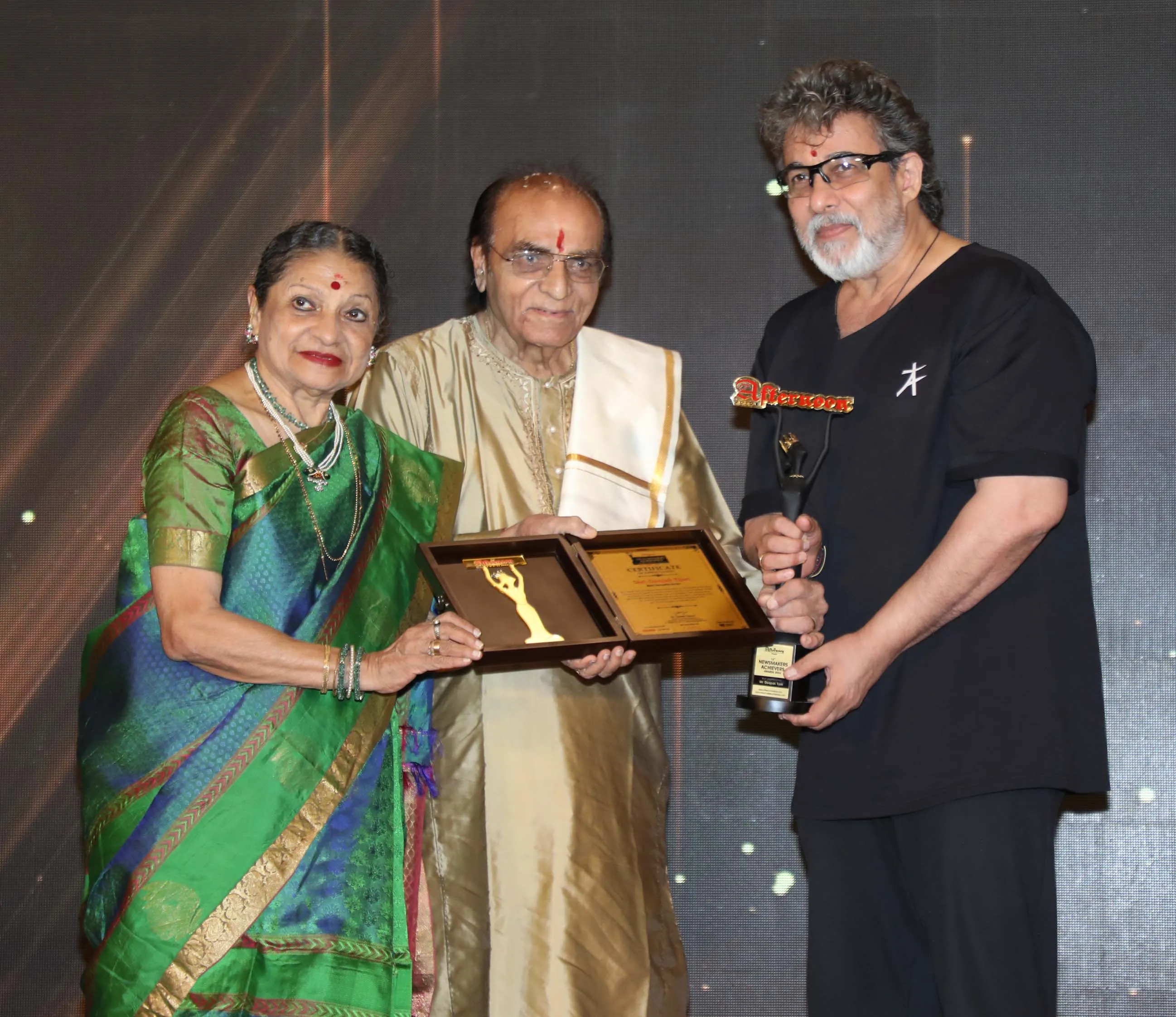 Darshana Jhaveri,Puru Dadeech & Deepak Tijori