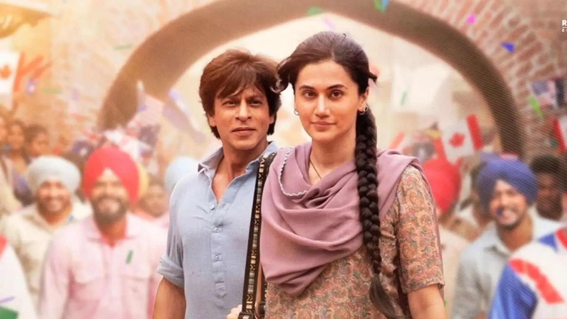 Tapsee Pannu: Taapsee Pannu calls Shahrukh's hug the biggest gift ever Taapsee Pannu calls Shahrukh's hug the biggest gift ever