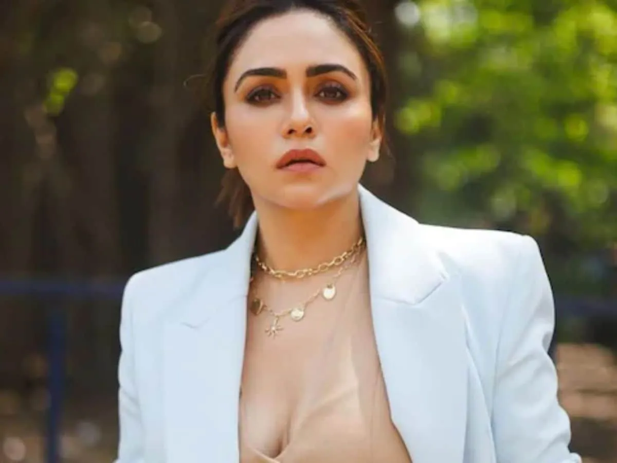 Amruta Khanvilkar