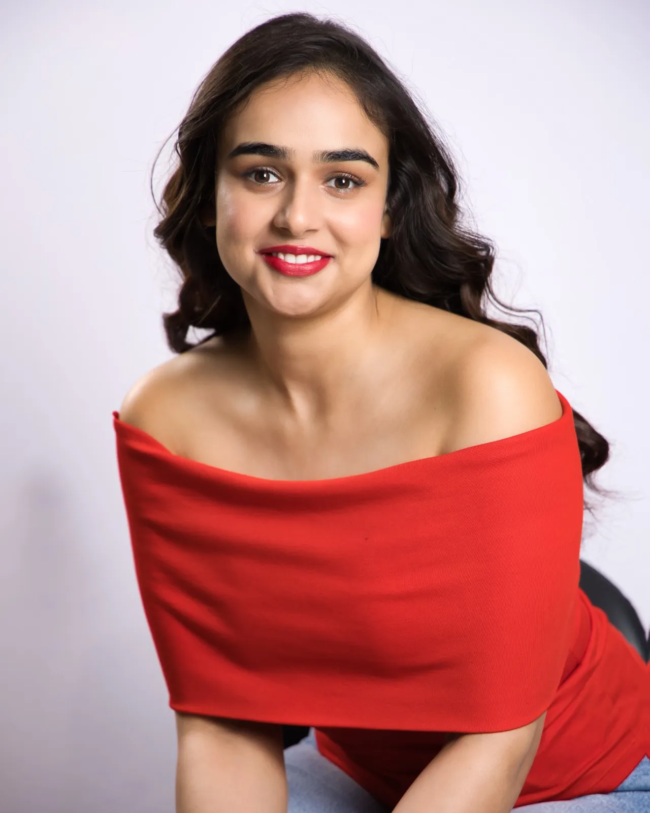 Kaveri Expands Horizons: Singer-Songwriter to Actor
