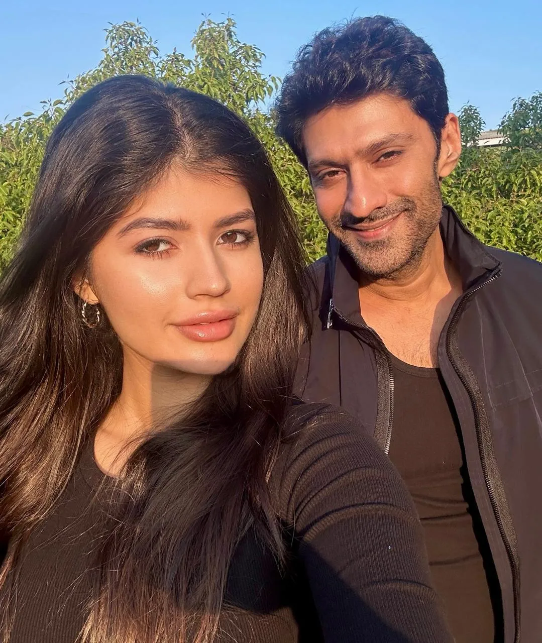 Anjini Dhawan with her real life father Siddharth Dhawan