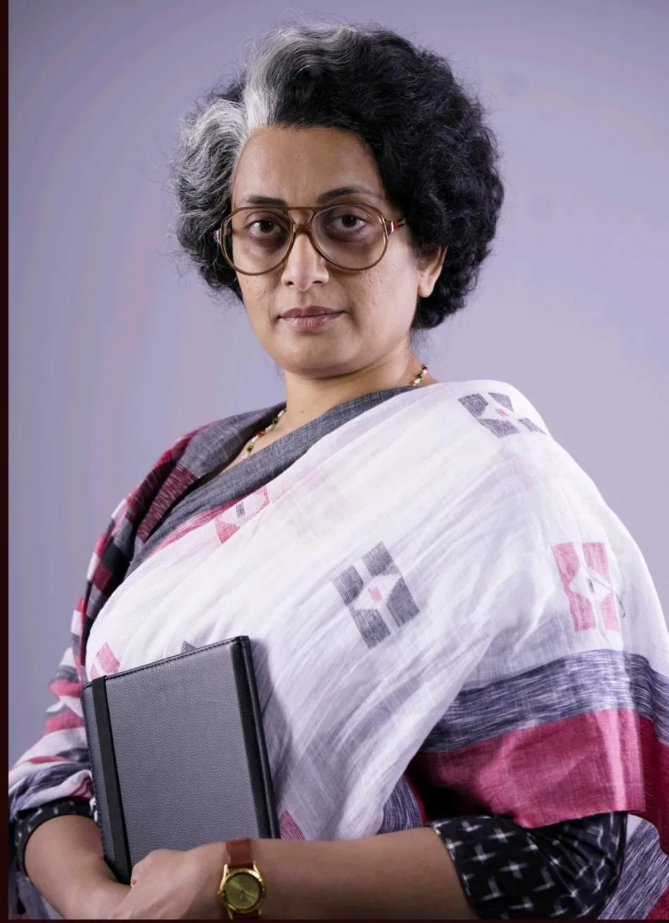 Matka-Vasu -- actress plays cameo role of Madame Indira G-1