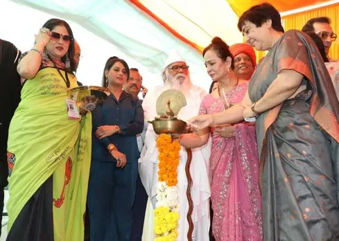 Sundari Thakur,Sangeeta Tiwari,Smita Thackeray & Bharti Lavekar