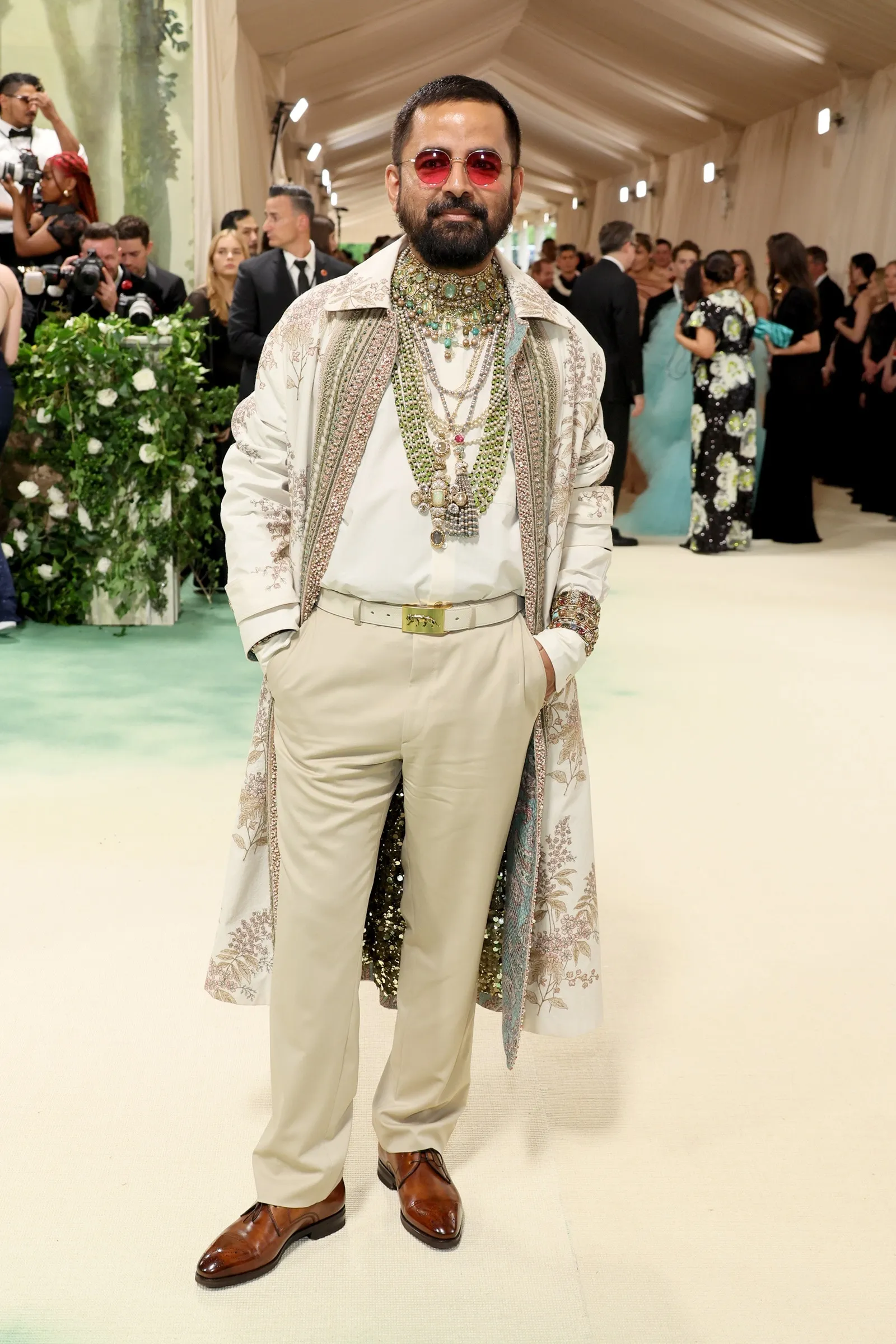 Sabyasachi Mukherjee creates history, becomes first Indian designer to walk  the Met Gala carpet | Fashion News - The Indian Express