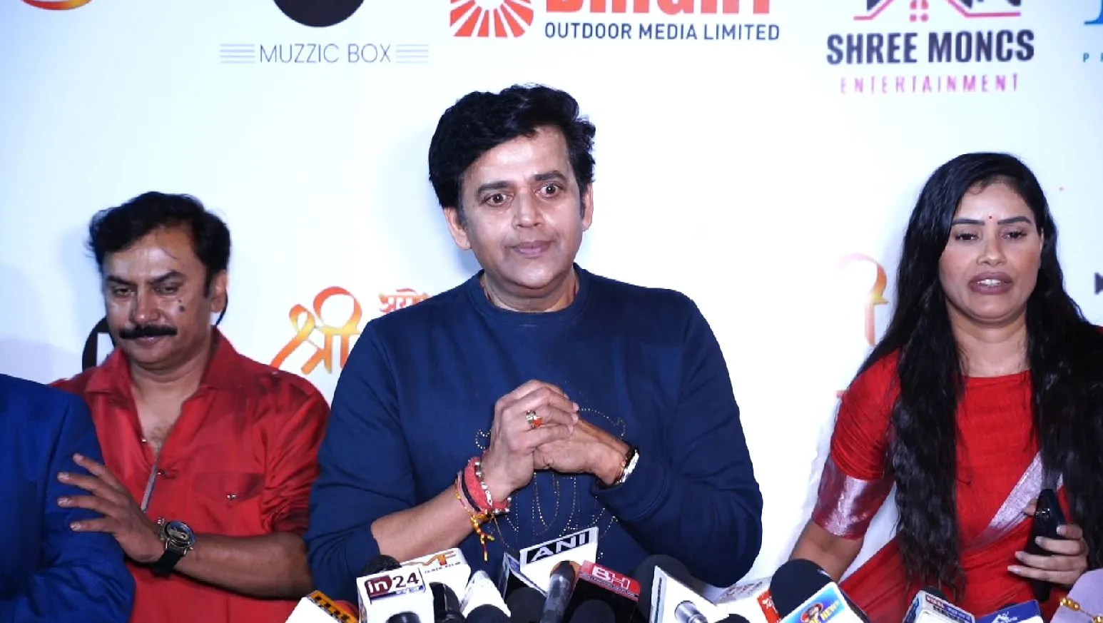 Ravi Kishan Charms Fans with a Heartfelt Song