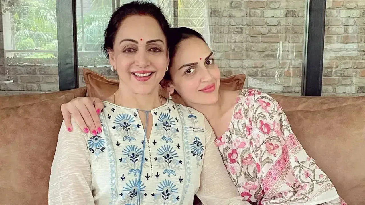 Esha Deol reveals how comparisons with mom Hema Malini after debut film affected her, Hema Malini gives 'golden tip' | EXCLUSIVE | Times Now