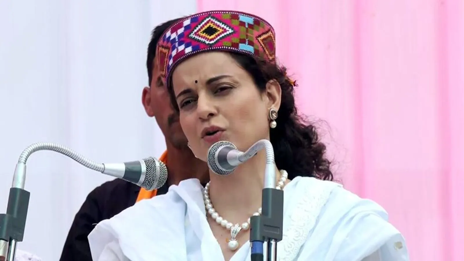 Politics or films? BJP's Mandi candidate Kangana Ranaut ready to work full  time if… | Mint