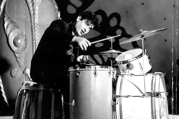 Film History Pics on X: "Shammi Kapoor as Rocky the drummer in TEESRI  MANZIL : released on 21 Oct 1966 https://t.co/gET3RAP8Lp" / X