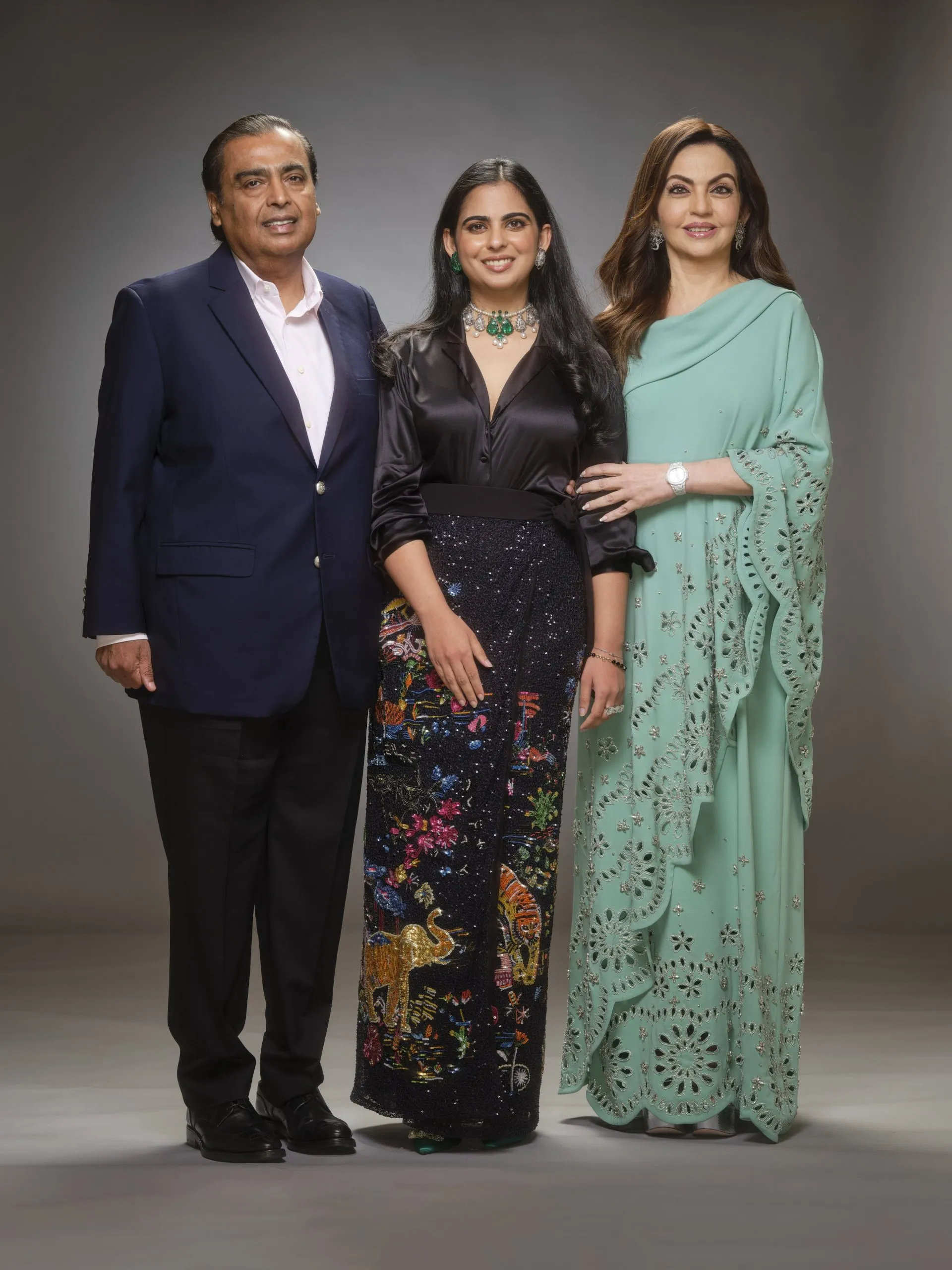 She has redefined luxury': Mukesh Ambani commends daughter Isha at Jio  World Plaza opening