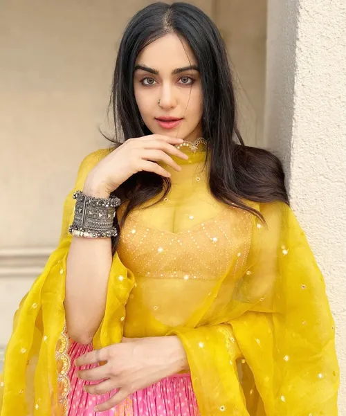 Bollywoodcountry.in -WOMEN'S DAY: ADAH SHARMA DEFINES 'GIRL POWER' - 'NOT  PUTTING ANOTHER WOMAN DOWN'