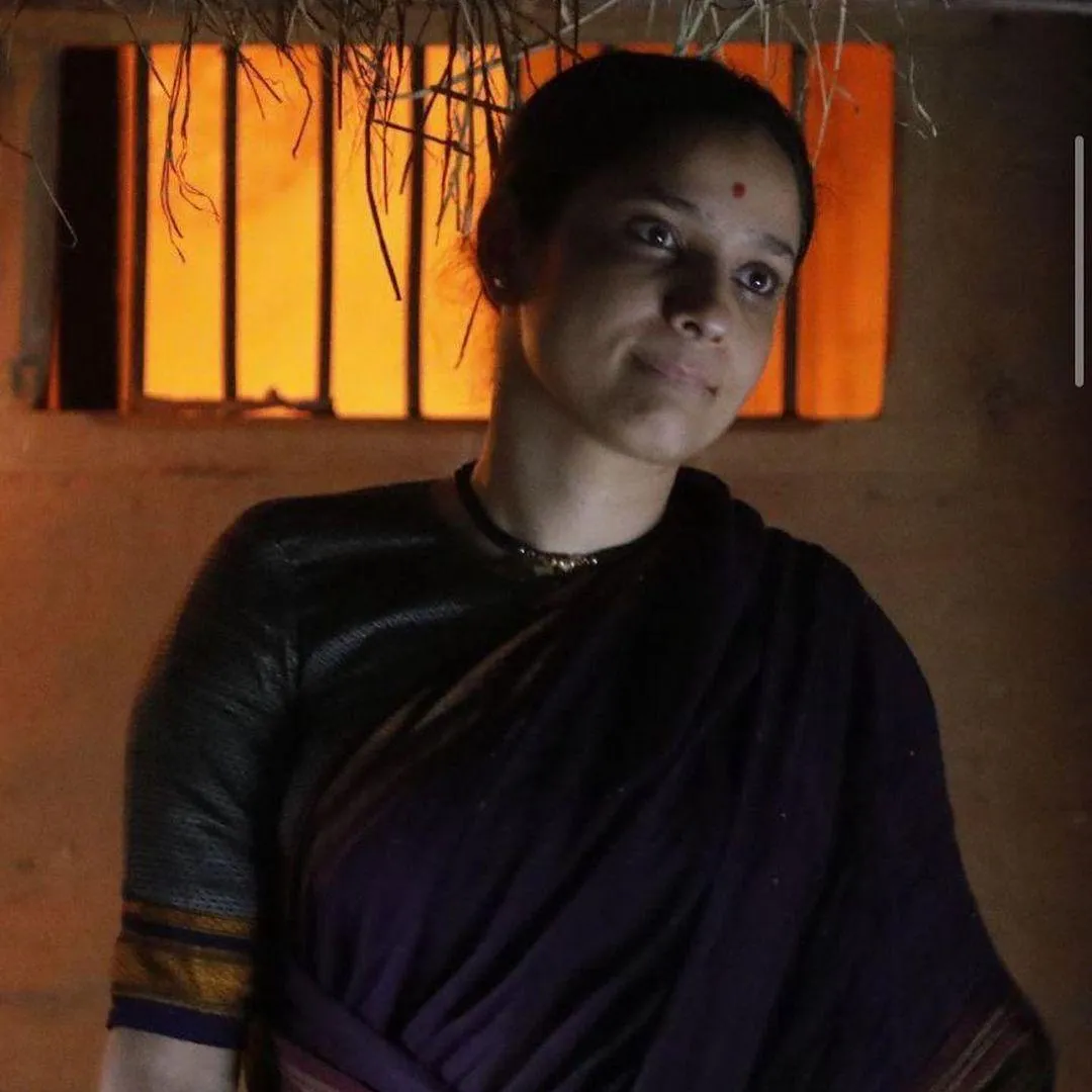 Veer Savarkar Review: Randeep Hooda's heavy dialogue delivery, impeccable  acting overshadows Ankita Lokhande's screen-presence [Reactions] - IBTimes  India