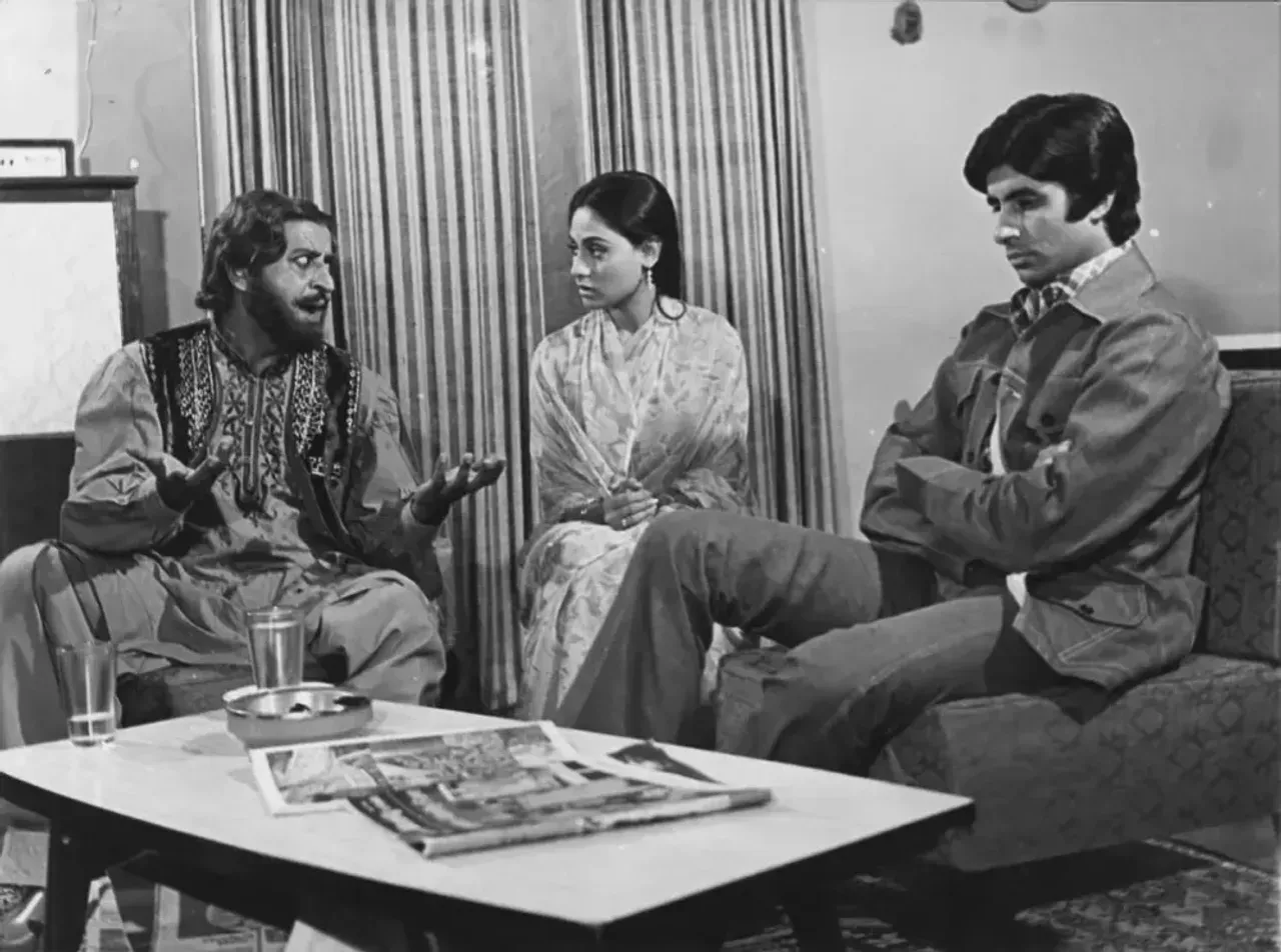 Death Anniversary: ​​This film of Prakash Mehra made Amitabh Bachchan a superstar overnight