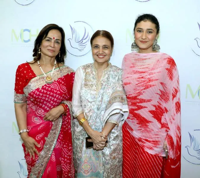 smita Thackeray,Kamini Khanna & Ragini Khanna