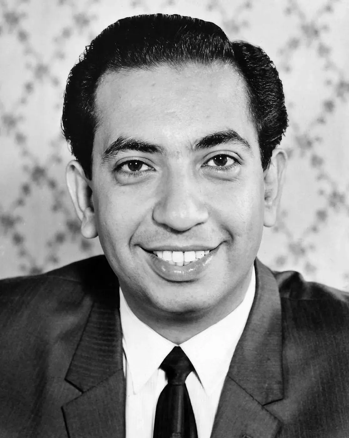 Mahendra Kapoor - Biography - IMDb