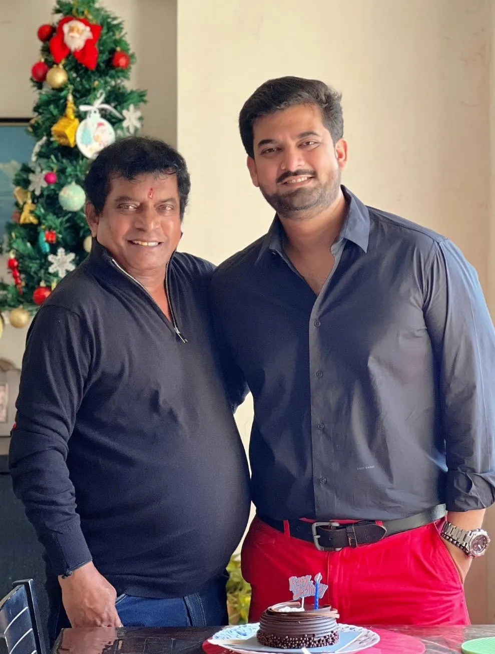 Pradeep Bandekar (left) with his son Prathamesh Bandekar