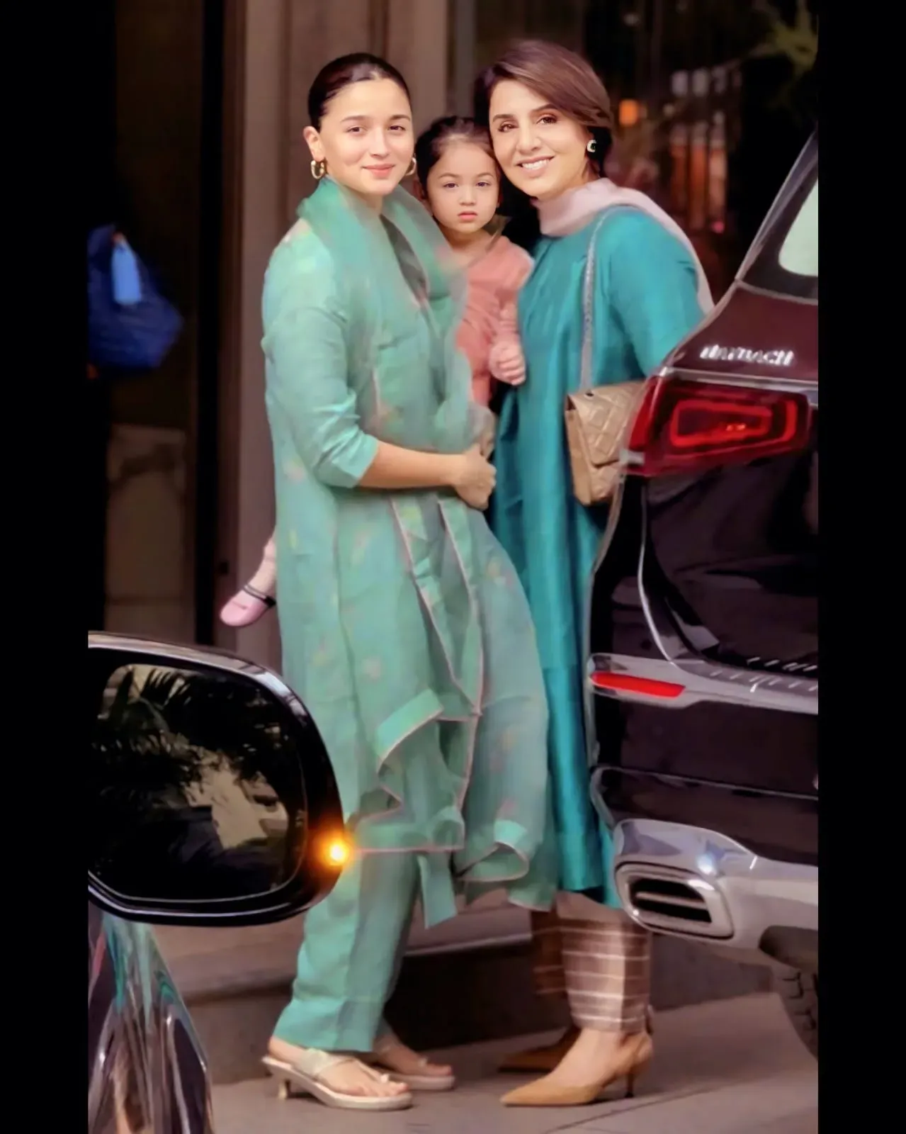 Pics: Alia Bhatt and Raha, Neetu Kapoor, Kareena Kapoor celebrate Raksha  Bandhan - India Today