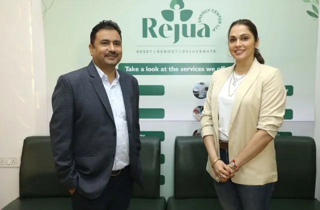 Dr Santosh Pandey & isha Koppikar