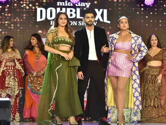 Sonakshi Sinha's ramp-walk with 'good friend' Zaheer Iqbal proves to be  sensational climax of Mid-