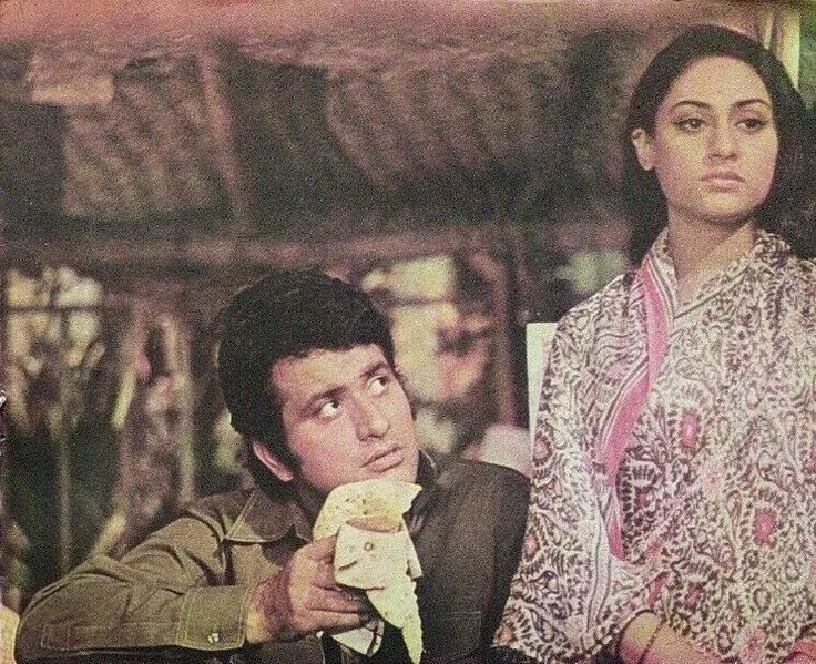 Manoj Kumar Jaya Bhaduri Bachchan | Actors, Vintage ads, Scene photo