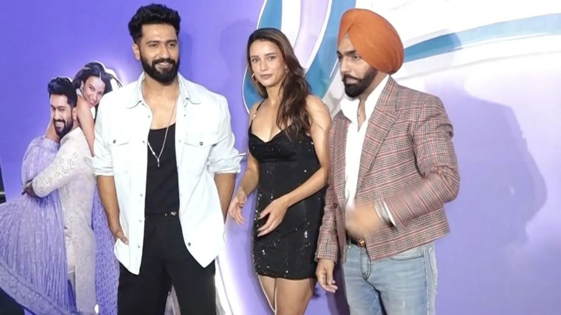 Vicky Kaushal Triptii Dimri Ammy Virk Anand Tiwari At Trailer Launch Of Bad Newz - Amar Ujala Hindi News Live - Bad Newz Trailer Launch: Bad News trailer launched, Tripti Dimri's hot style overshadowed Vicky Kaushal