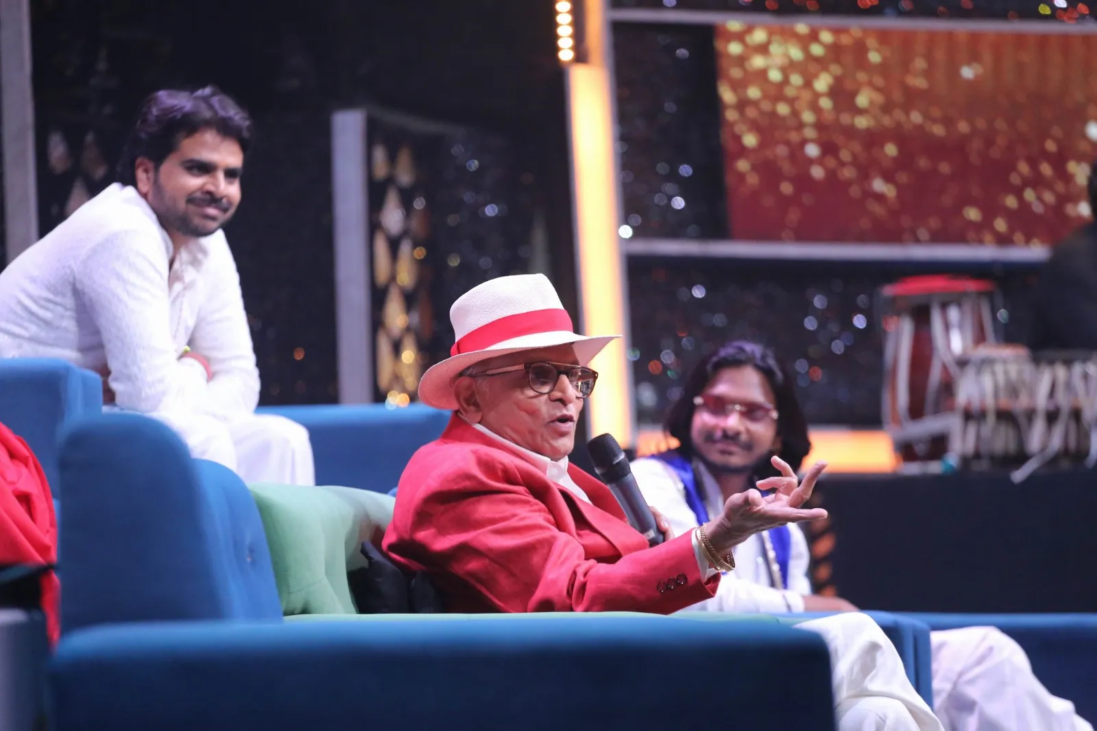 Annu Kapoor Shares Bappi Lahiri Memory on Special Weekend Episode