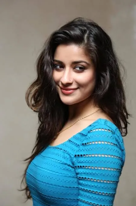  Naira M Banerjee 