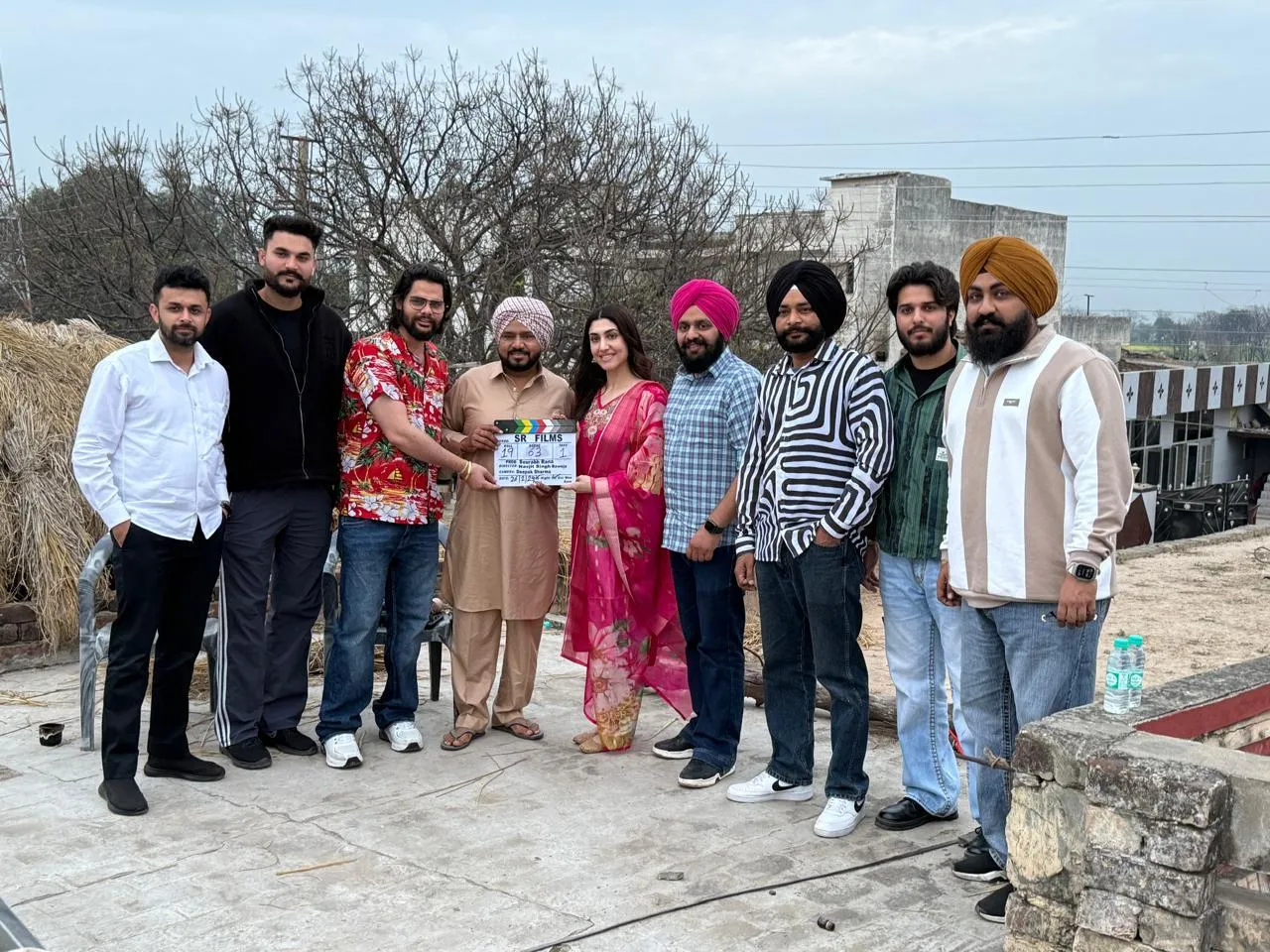 Delbar Arya’s ‘Jadon Da Mobile Aagya’ Poster Out (2)