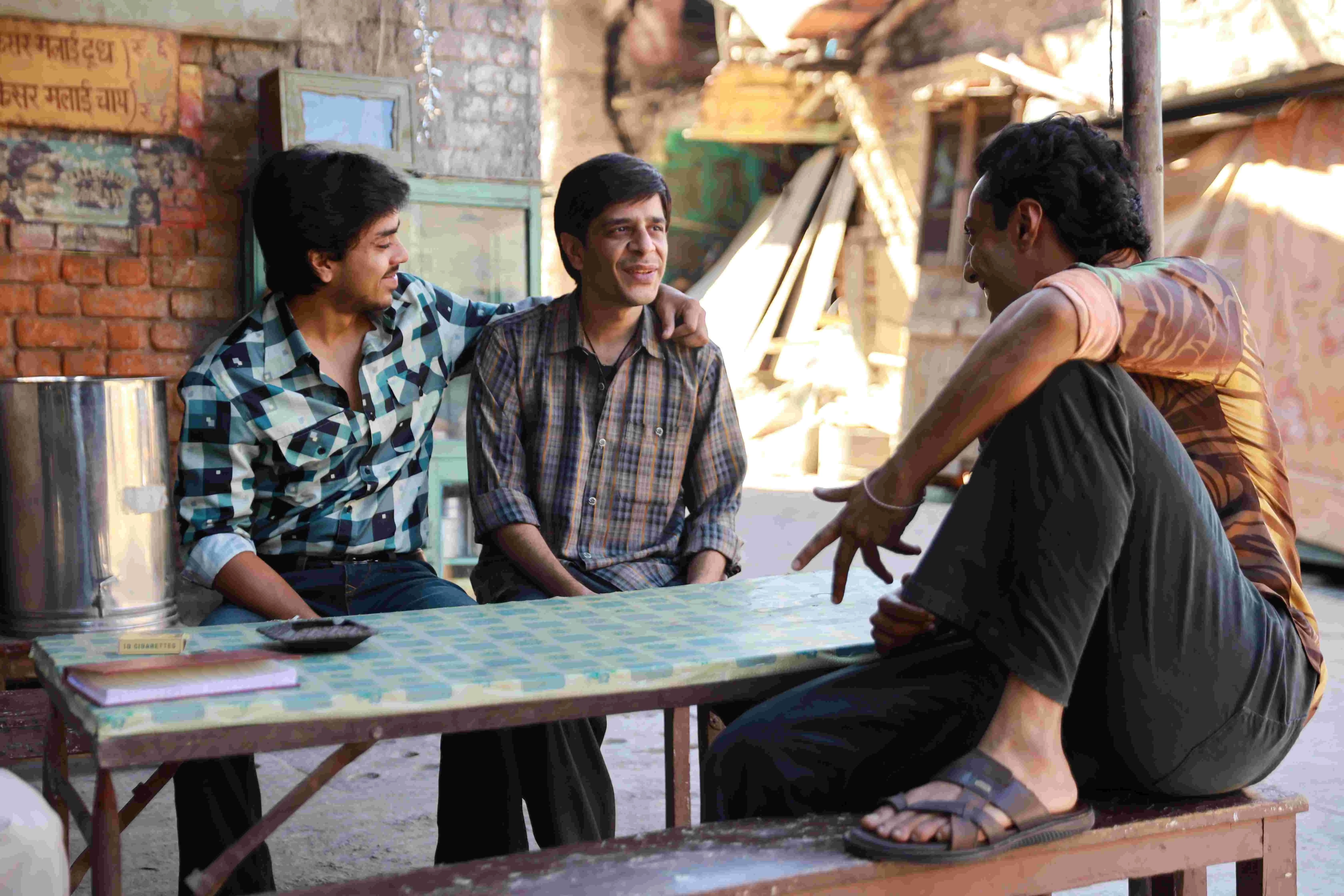 FILM- SUPERBOYS OF MALEGAON (4)