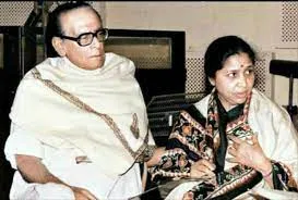 Even today I remain standing until Lata didi sits down - Asha Bhosle