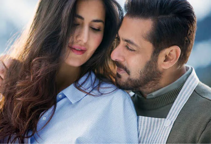 Tiger Zinda Hai Five Romantic Scene Between Salman Khan And Katrina Kaif- टाइगर  जिंदा है : 5 साल बाद वापसी कर रहे सलमान-कटरीना का रोमांस देखिए इन 5  तस्‍वीरों में