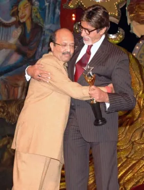 Dumped by Amitabh and Ambani, Amar Singh fights on - Rediff.com