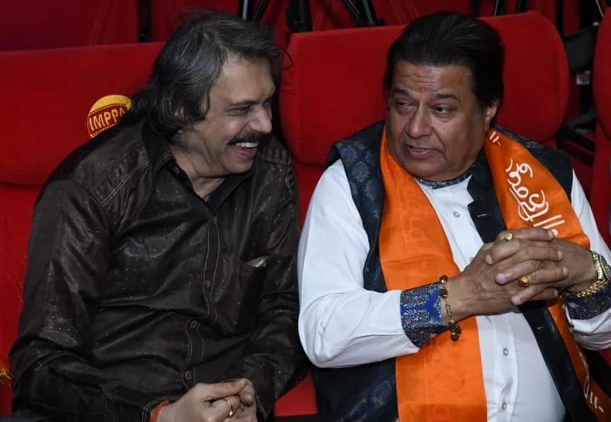 Anup Jalota with Sr. Journalist Chaitanya Padukone