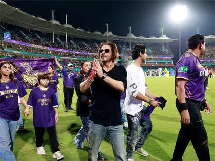 KKR IPL Win: Emotional Shah Rukh Khan shares moment with family after  team's third IPL title - The Economic Times