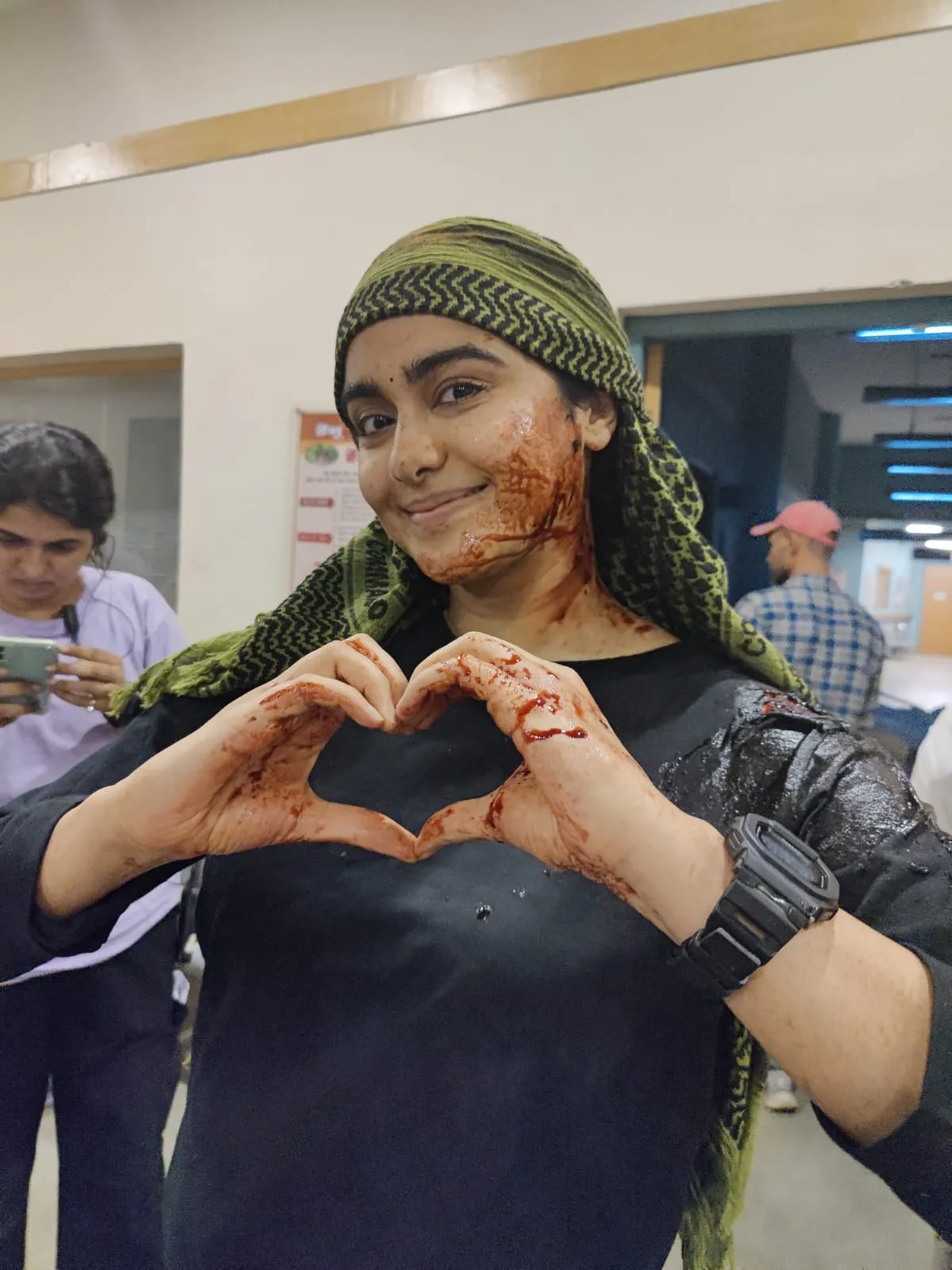  Adah Sharma 