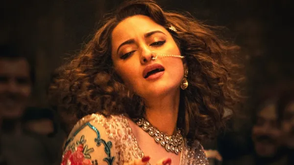 Tilasmi Bahein Song Heeramandi Sonakshi Sinha Sanjay Leela Bhansali Netflix  5 Things That Stand Out - Filmibeat