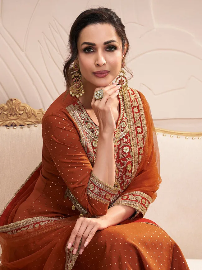 Malaika Arora Women Floral Embroidered Regular Thread Work Kurta with –  Inddus.in