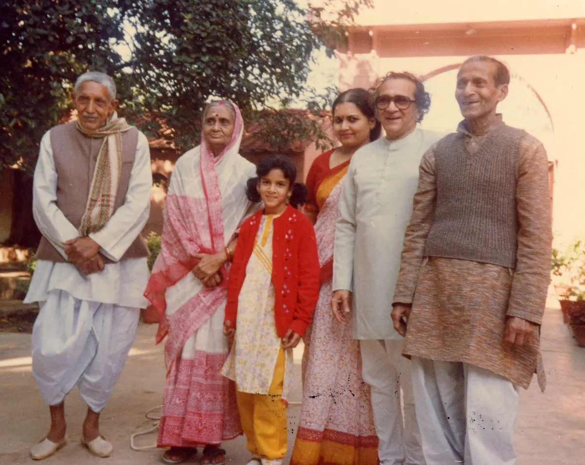 A Family Photo of the Shankars - RIMPA — Google Arts & Culture