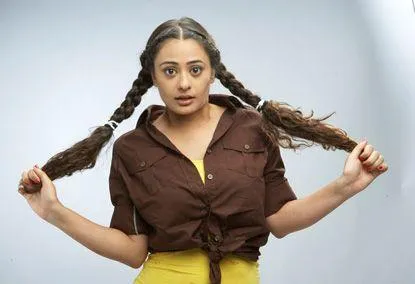 TV actress Mona Wasu wins 'Iss Jungle Se...' - Masala.com