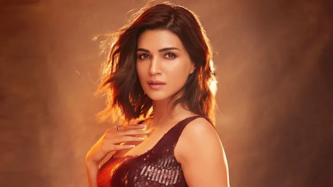 EXCLUSIVE: Kriti Sanon to turn producer with a digital film, will feature in it as well; Deets Inside | PINKVILLA