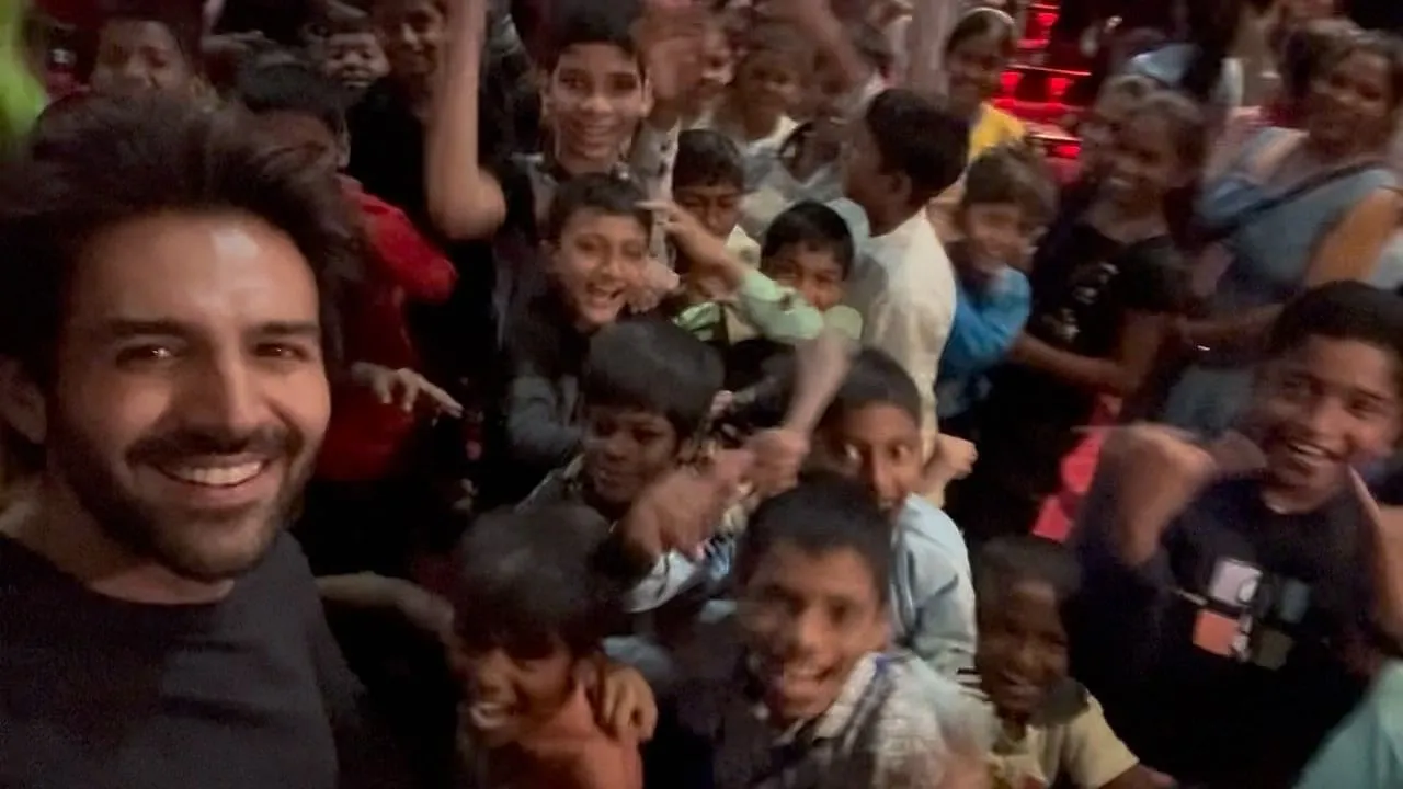 Children's Day Treat: Kartik Aaryan hosts 'Bhool Bhulaiyaa 3' screening for  young fans from NGOs