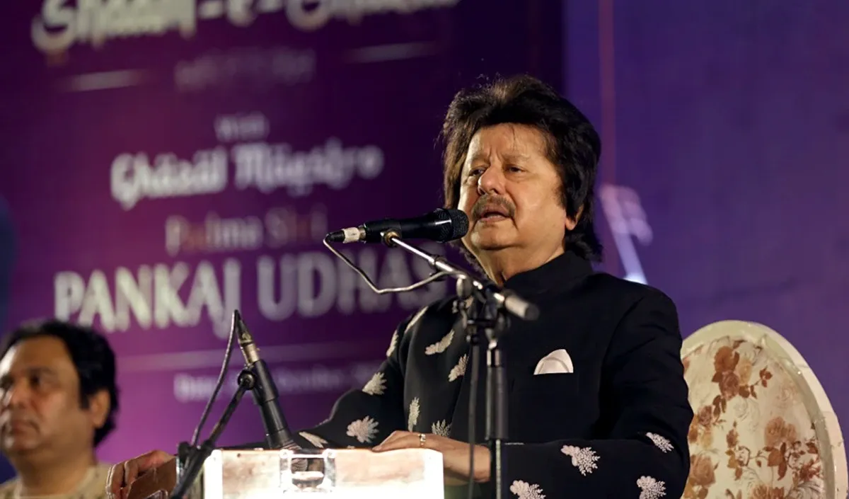 Breaking News | Pankaj Udhas का लंबी बीमारी के बाद 73 साल की उम्र में निधन,  बेटी नायाब ने पुष्टि की - pankaj udhas passes away at 73 after prolonged  illness