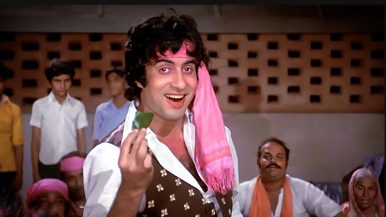 Khaike Paan Banaraswala to Rock 'N' Roll Soniye | Revisiting Amitabh  Bachchan's signature dance style - India Today